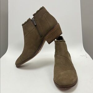 Women's Tan Ankle Boots